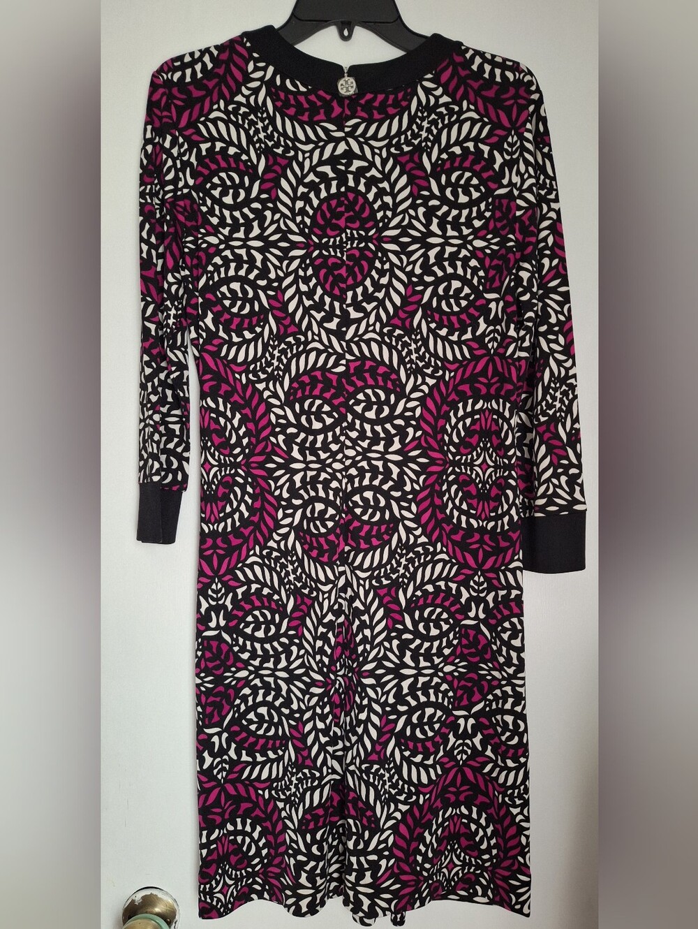 NWOT Tory Burch 100% Silk Black White Pink Abstract Shift Dress 3/4 Sleeve M Zip